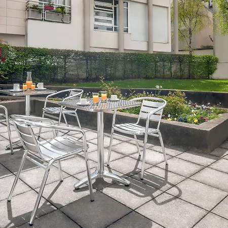 馨乐庭巴黎埃菲尔铁塔酒店 公寓式酒店 4*