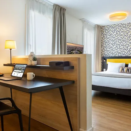 Citadines Tour Eiffel 4* Párizs