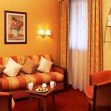 시타디네스 투어 에펠 파리