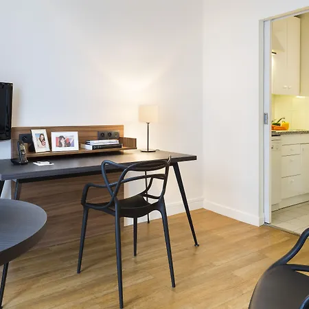 시타디네스 투어 에펠 파리