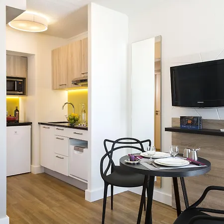 아파트호텔 시타디네스 투어 에펠 4*