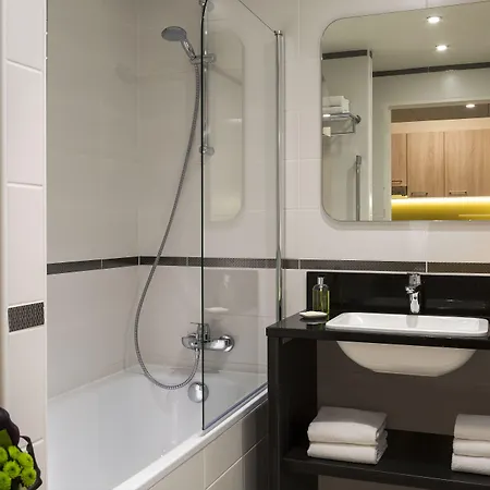 시타디네스 투어 에펠 아파트호텔 4*