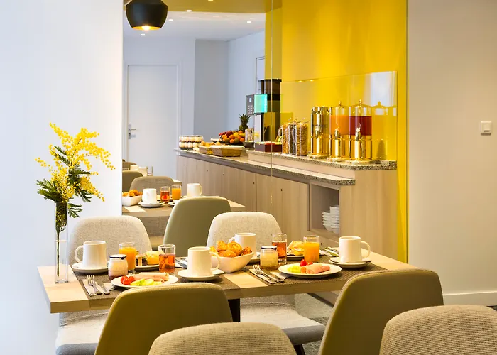 Citadines Tour Eiffel Aparthotel 4*