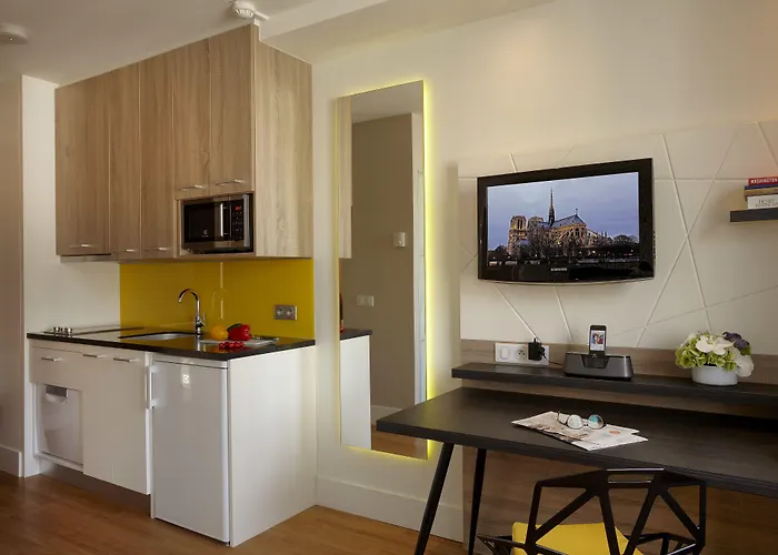 Aparthotel Citadines Tour Eiffel 4*