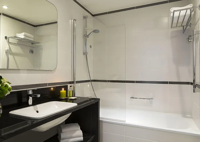 Aparthotel Citadines Tour Eiffel 4*