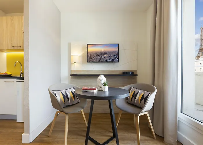 Citadines Tour Eiffel Paris